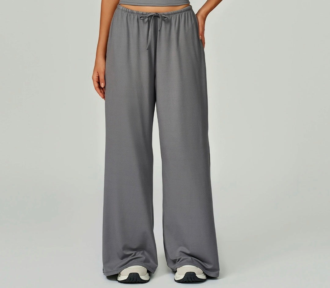 The Oaklee baggy lounge pants